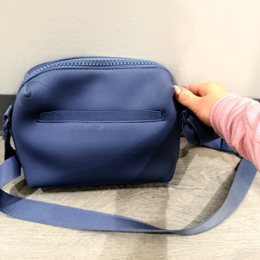 Dagne Dover Crossbody Bag Micah Neoprene in Ash Blue - Picture 5 of 6